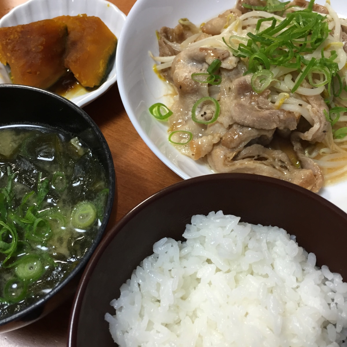 ポッカレモンを使った豚バラ塩レモン炒め レシピ 作り方 By ひまわり母ちゃん 楽天レシピ